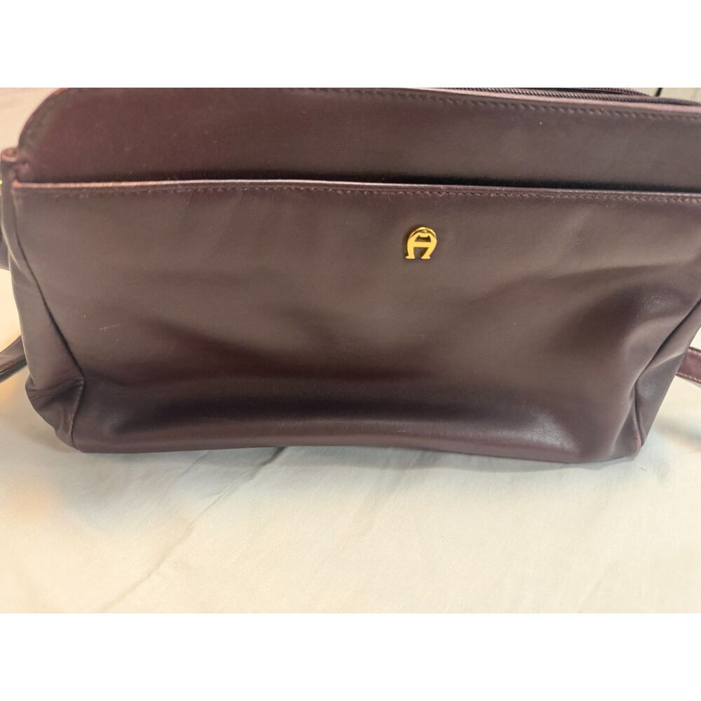 Vtg Etienne Aigner Burgundy Leather Crossbody Bag Monogram Lining Horseshoe A